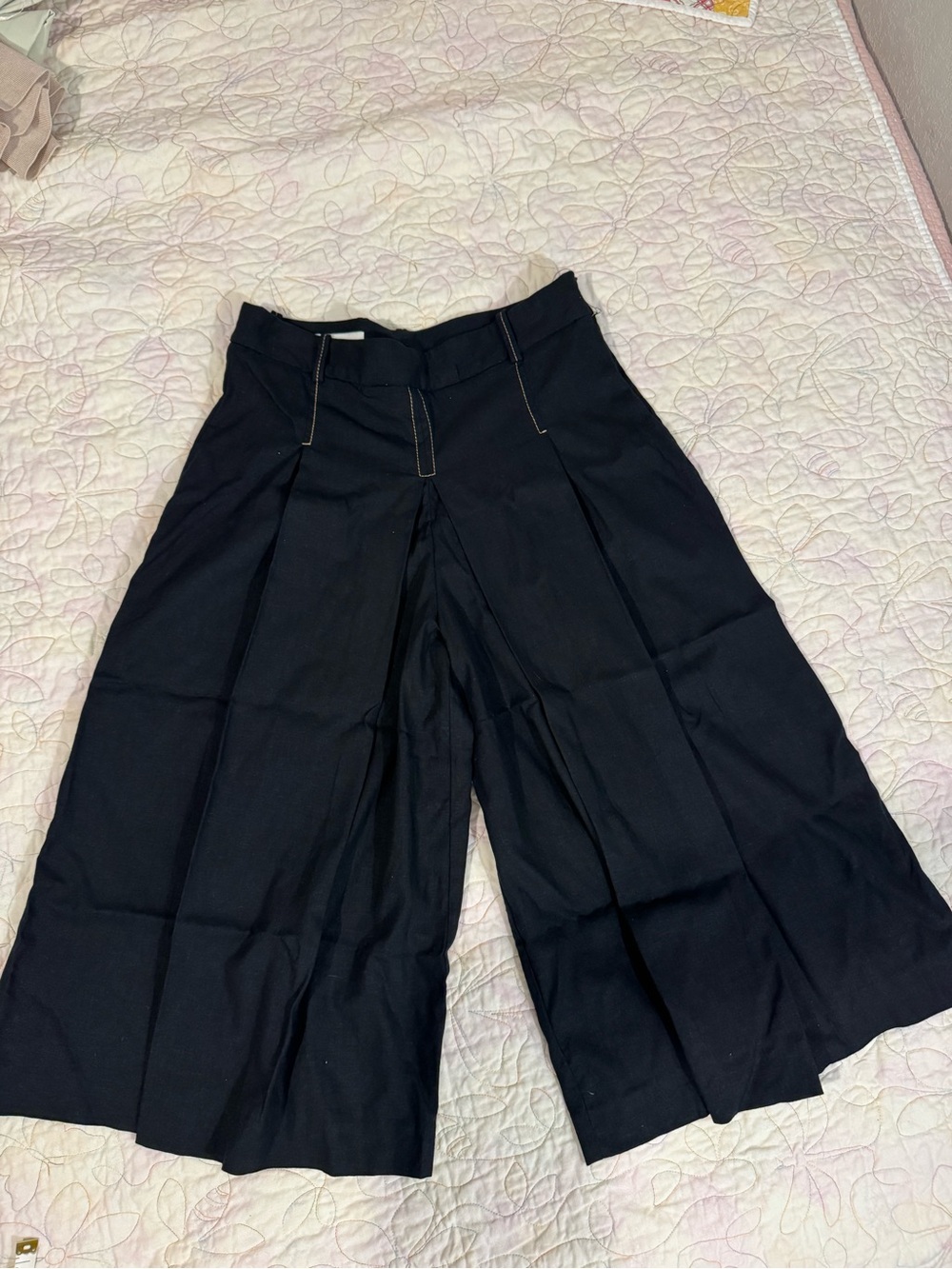 Zara Black Wide-Leg High-Rise Culotte Shorts